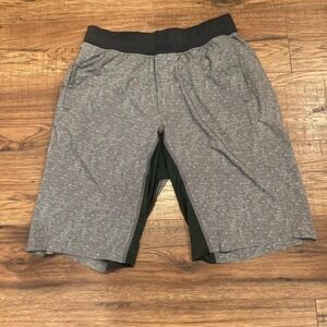 Lululemon Black Grey Shorts Mens Small Activewear Workout Gym Running Summer‎